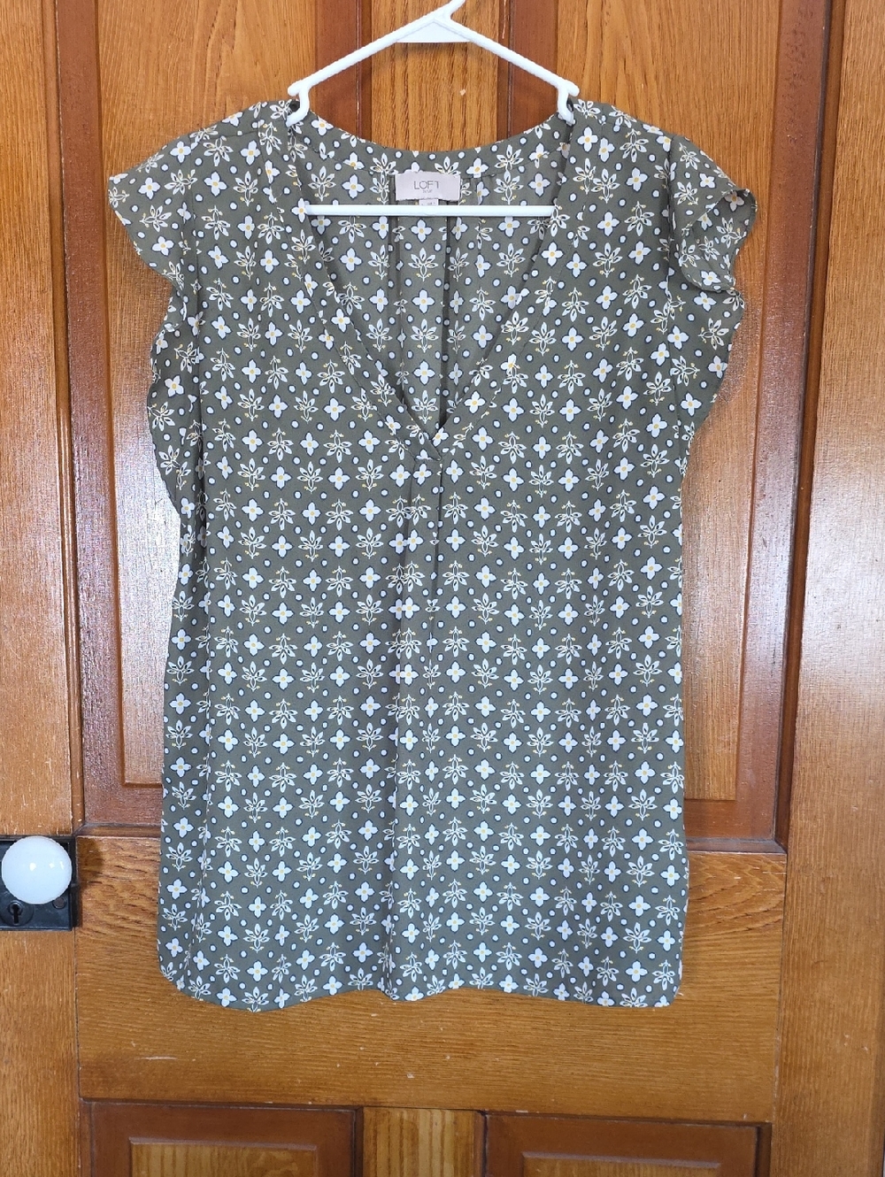 LOFT Olive Green Floral Cap Sleeve V-Neck Blouse